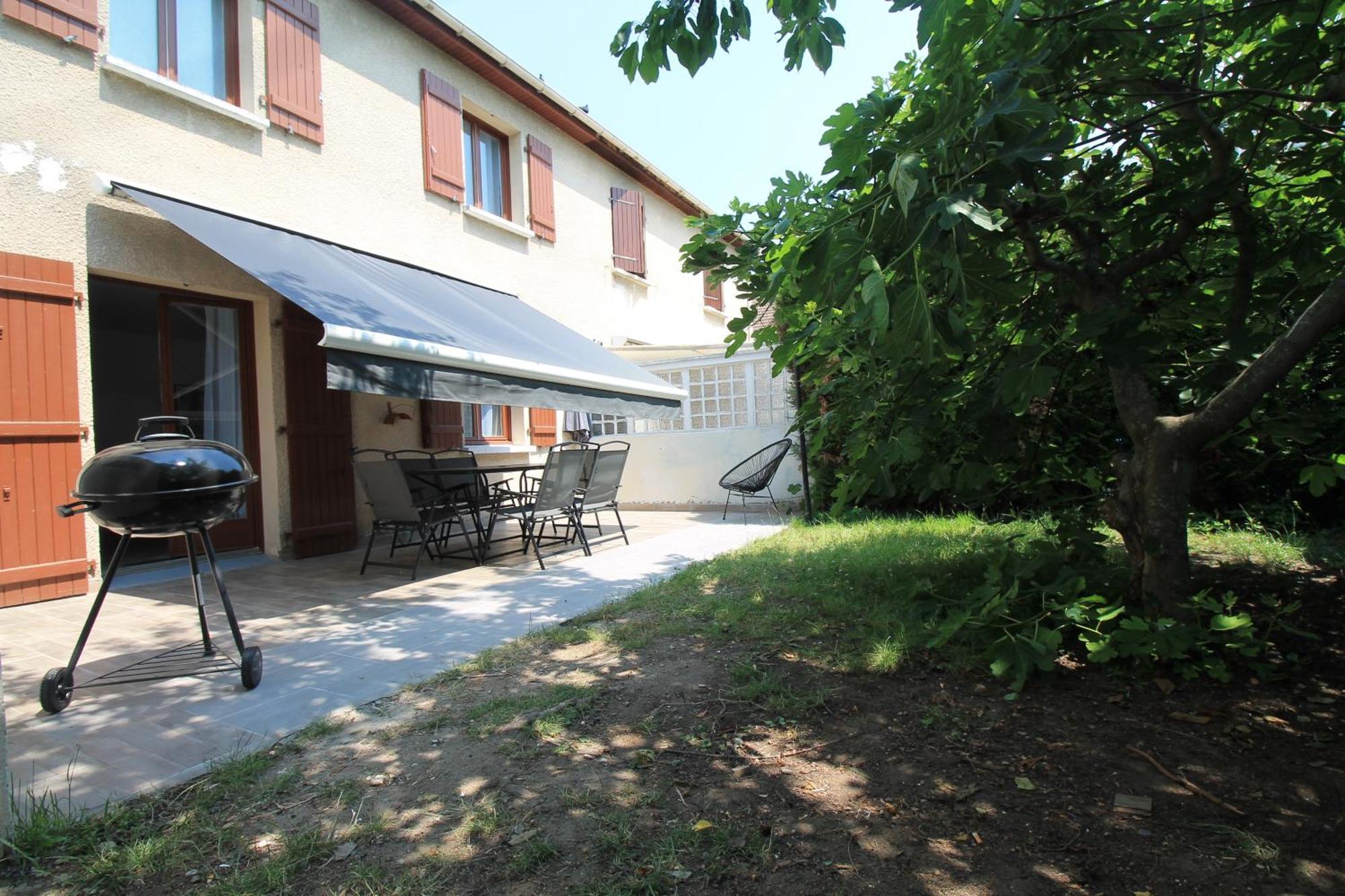 Épinay-sur-Seine Parking Prive Gratuit - 15Mn Paris - Gare A Pied En 5Mn - Tout Equipee - Terrasse - Jardin - Stade De France - Casino D'Enghien - Hippodrome, Universite מראה חיצוני תמונה